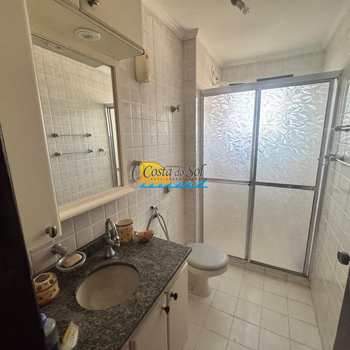 Apartamento em Praia Grande, bairro Canto do Forte