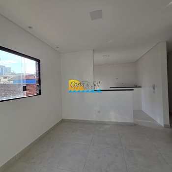 Casa em Praia Grande, bairro Boqueirão