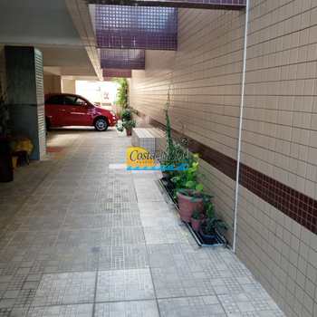 Apartamento em Praia Grande, bairro Guilhermina