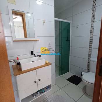 Apartamento em Praia Grande, bairro Guilhermina