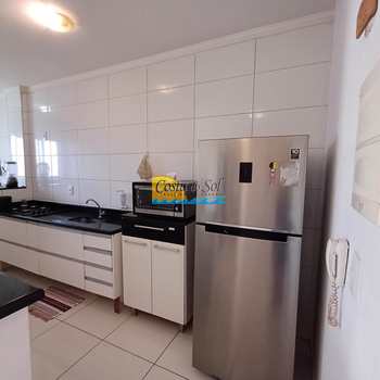 Apartamento em Praia Grande, bairro Guilhermina