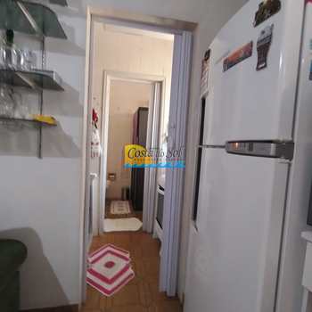 Kitnet em Praia Grande, bairro Guilhermina