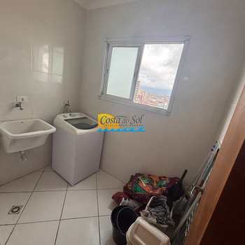 Apartamento em Praia Grande, bairro Ocian