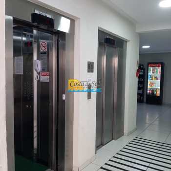 Apartamento em Praia Grande, bairro Guilhermina