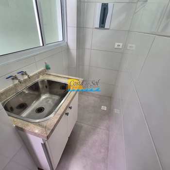 Casa em Praia Grande, bairro Samambaia