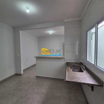 Casa em Praia Grande, bairro Samambaia