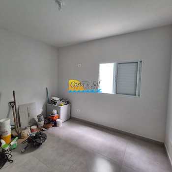 Casa em Praia Grande, bairro Samambaia