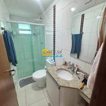 Apartamento em Praia Grande, bairro Guilhermina