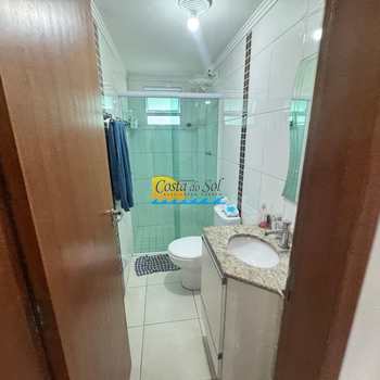 Apartamento em Praia Grande, bairro Guilhermina
