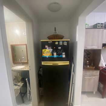 Apartamento em Praia Grande, bairro Guilhermina