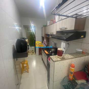 Apartamento em Praia Grande, bairro Guilhermina