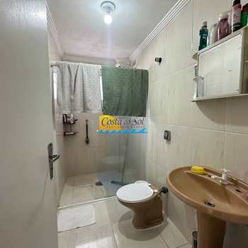 Apartamento em Praia Grande, bairro Tupi