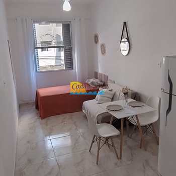 Kitnet em Praia Grande, bairro Aviação