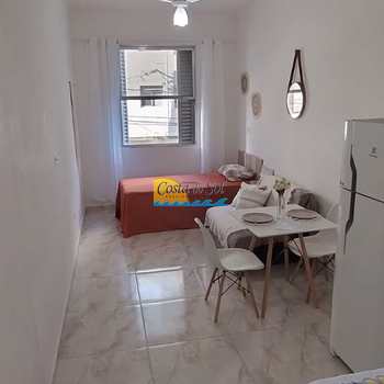 Kitnet em Praia Grande, bairro Aviação