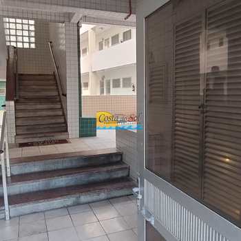 Kitnet em Praia Grande, bairro Aviação