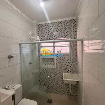Apartamento em Praia Grande, bairro Guilhermina