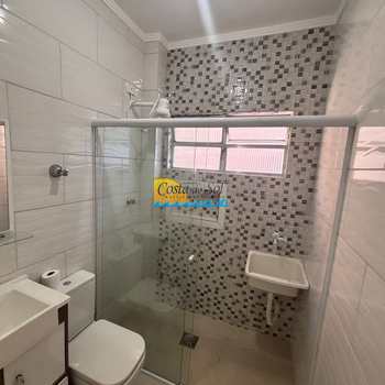 Apartamento em Praia Grande, bairro Guilhermina