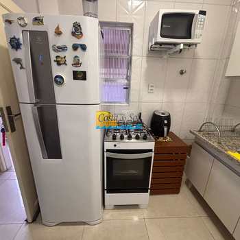Apartamento em Praia Grande, bairro Guilhermina