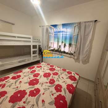 Apartamento em Praia Grande, bairro Guilhermina