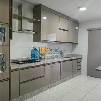 Apartamento em Praia Grande, bairro Caiçara