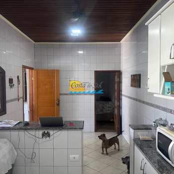 Casa em Praia Grande, bairro Canto do Forte