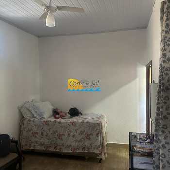 Casa em Praia Grande, bairro Canto do Forte