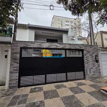 Sobrado em Santos, bairro Boqueirão
