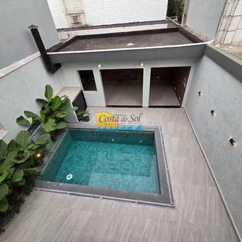 Sobrado em Santos, bairro Boqueirão