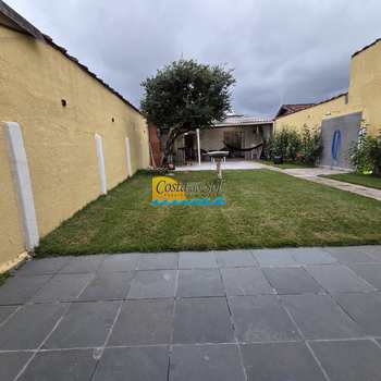 Casa em Praia Grande, bairro Samambaia