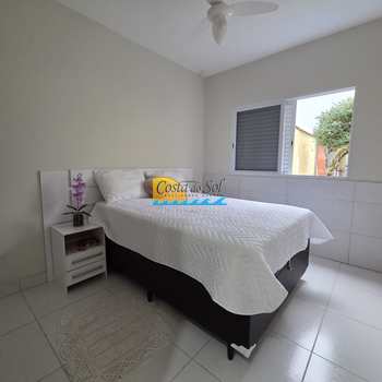 Casa em Praia Grande, bairro Samambaia