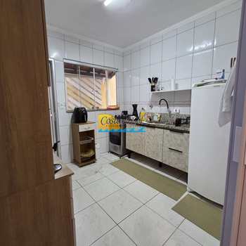 Casa em Praia Grande, bairro Samambaia
