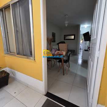 Casa em Praia Grande, bairro Samambaia
