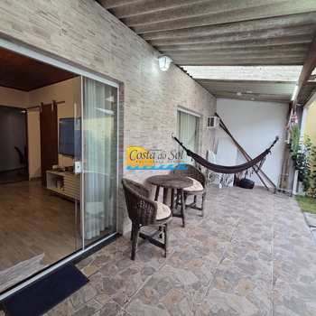 Casa em Praia Grande, bairro Samambaia