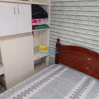 Kitnet em Praia Grande, bairro Guilhermina