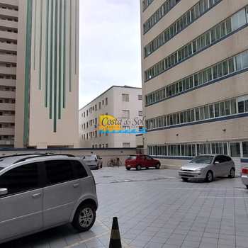 Kitnet em Praia Grande, bairro Guilhermina