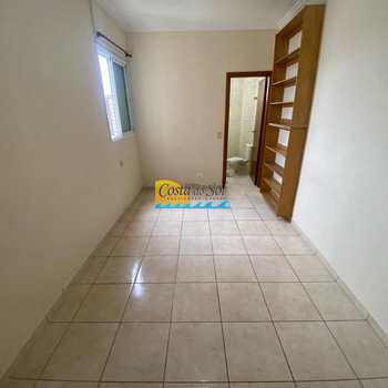 Apartamento em Praia Grande, bairro Guilhermina