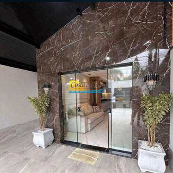 Casa em Praia Grande, bairro Balneário Maracanã
