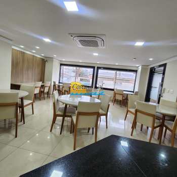 Apartamento em Praia Grande, bairro Guilhermina