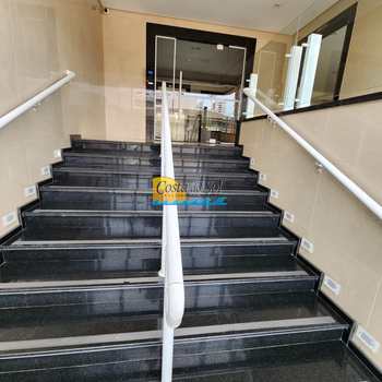 Apartamento em Praia Grande, bairro Guilhermina