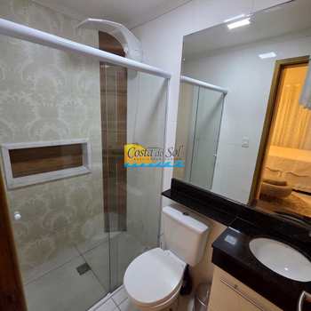 Apartamento em Praia Grande, bairro Guilhermina