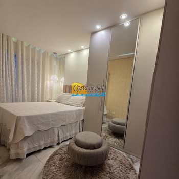Apartamento em Praia Grande, bairro Guilhermina