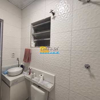 Casa em Praia Grande, bairro Canto do Forte