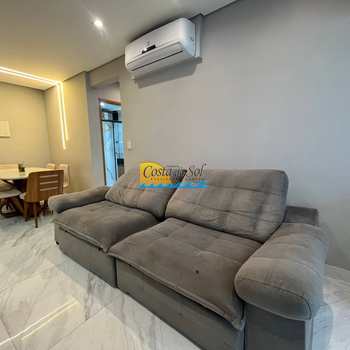 Apartamento em Praia Grande, bairro Guilhermina