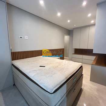 Apartamento em Praia Grande, bairro Guilhermina