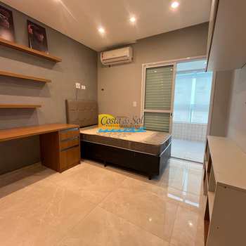 Apartamento em Praia Grande, bairro Guilhermina