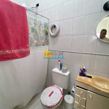 Sobrado em Praia Grande, bairro Sítio do Campo