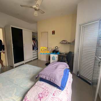 Sobrado em Praia Grande, bairro Sítio do Campo