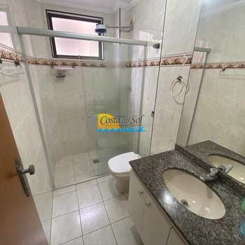 Apartamento em Praia Grande, bairro Guilhermina