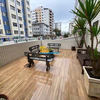 Apartamento em Praia Grande, bairro Guilhermina