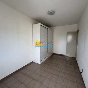 Apartamento em Praia Grande, bairro Caiçara
